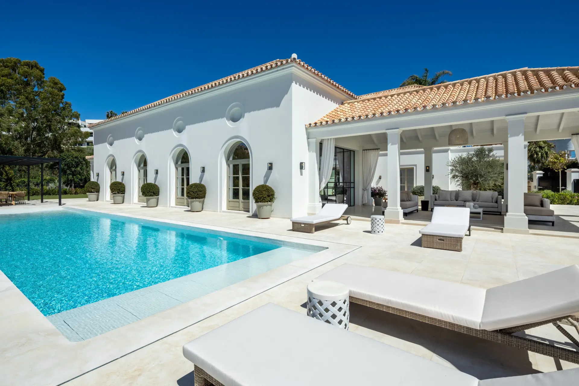 Villa Tuscany in Nueva Andalucia - Andara villas