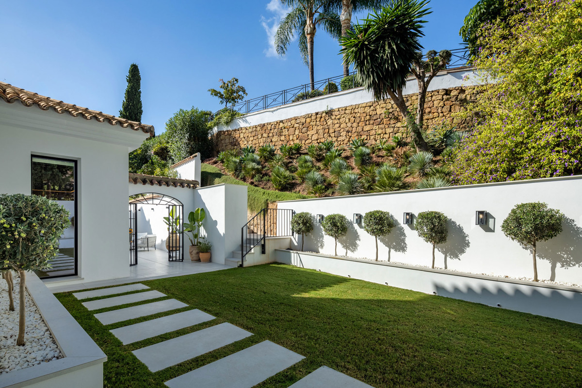 Villa Skyfall - Andara Villas